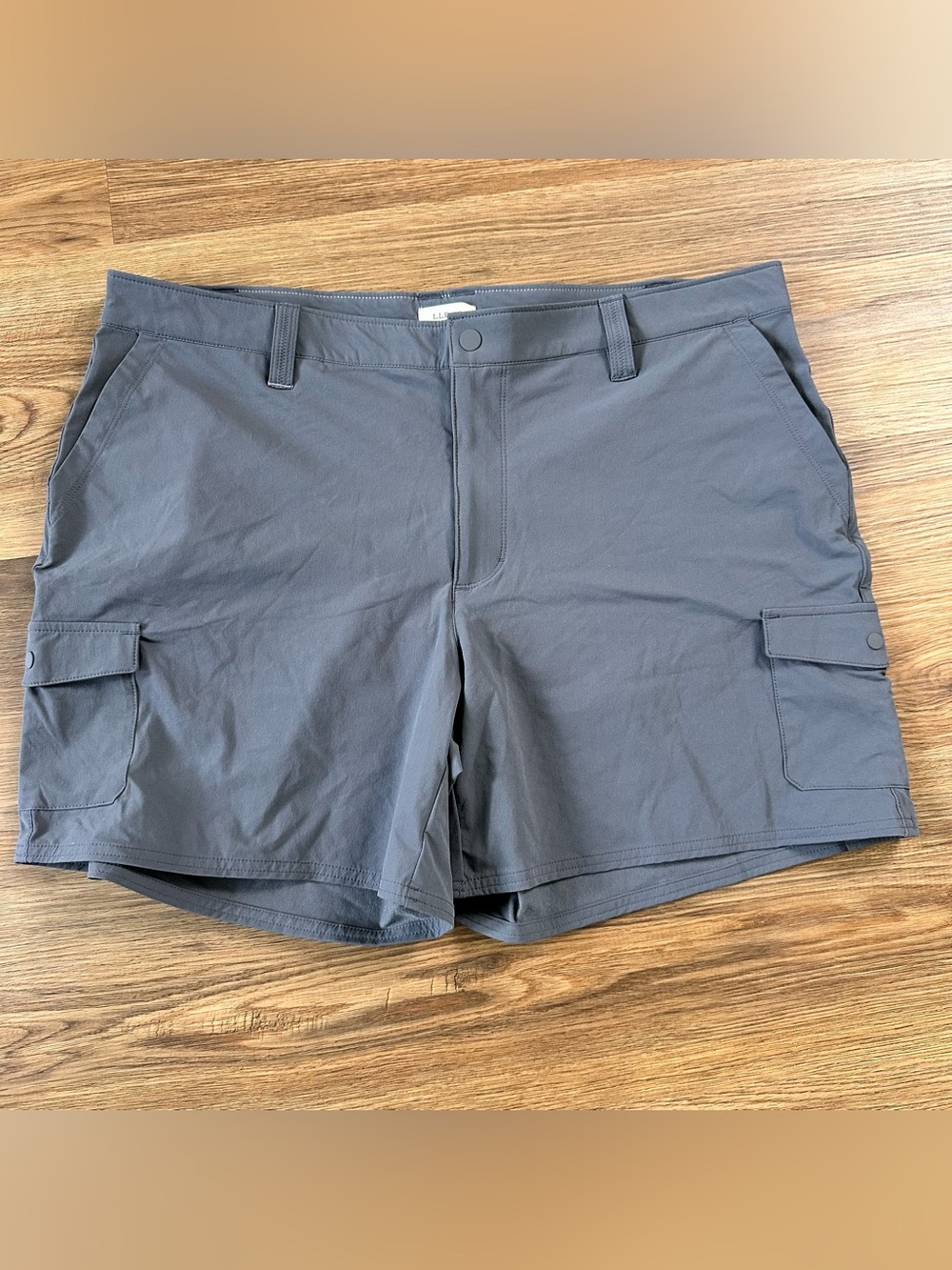LL Bean Explorer Shorts Womens SZ 18 Gray 6” Ripstop Cargo Hiking Stretch 510056